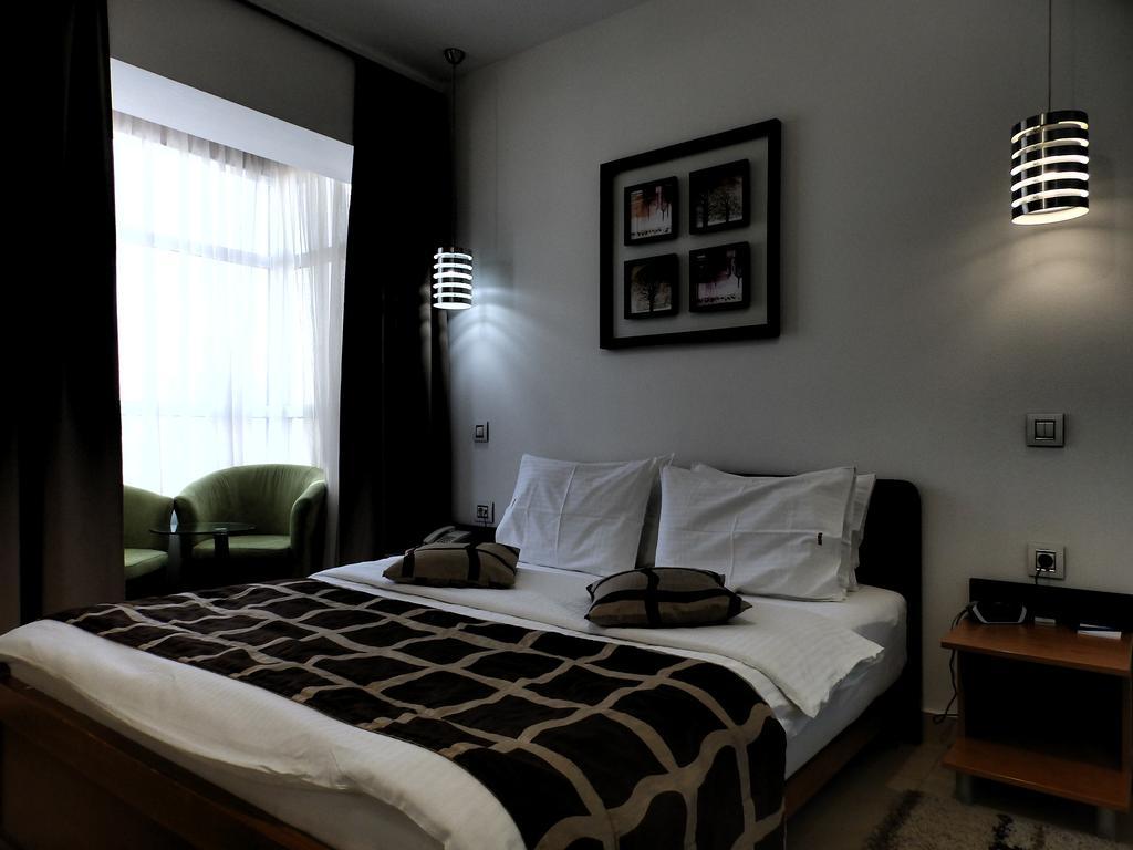 Hotel Zeder Garni Belgrade Bilik gambar