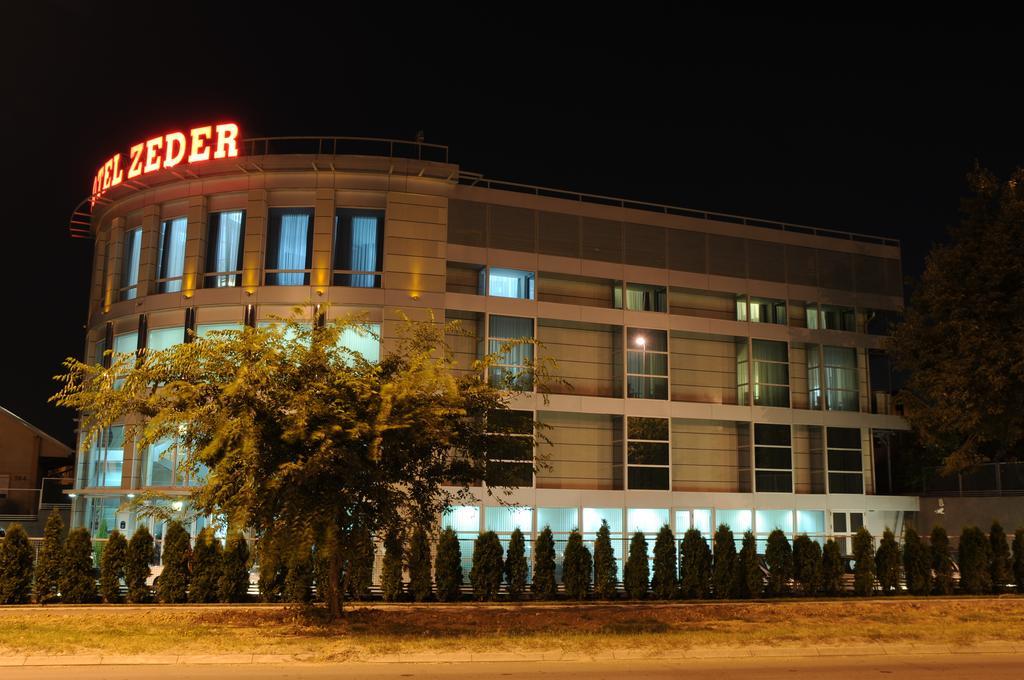 Hotel Zeder Garni Belgrade Luaran gambar