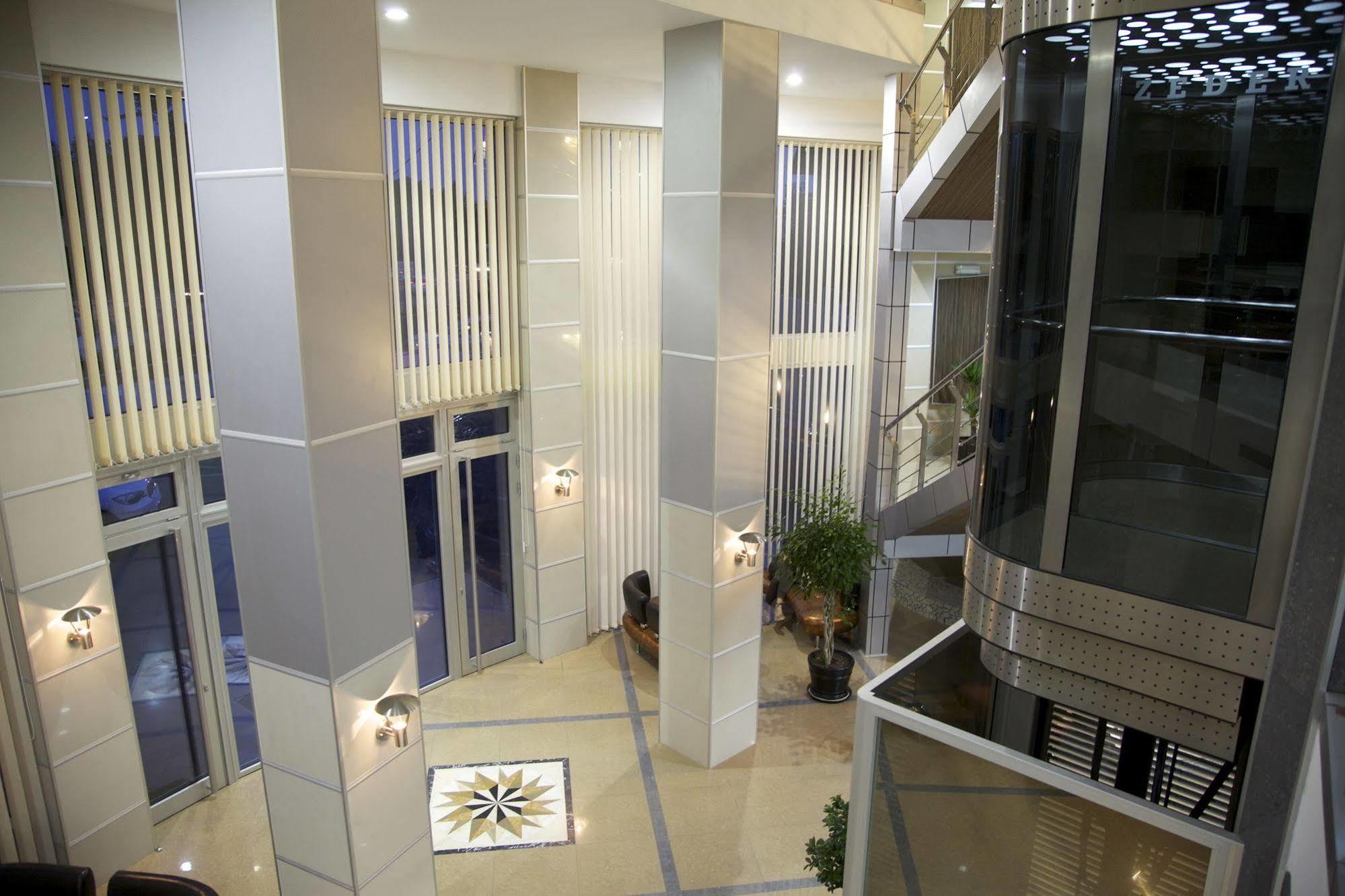 Hotel Zeder Garni Belgrade Luaran gambar